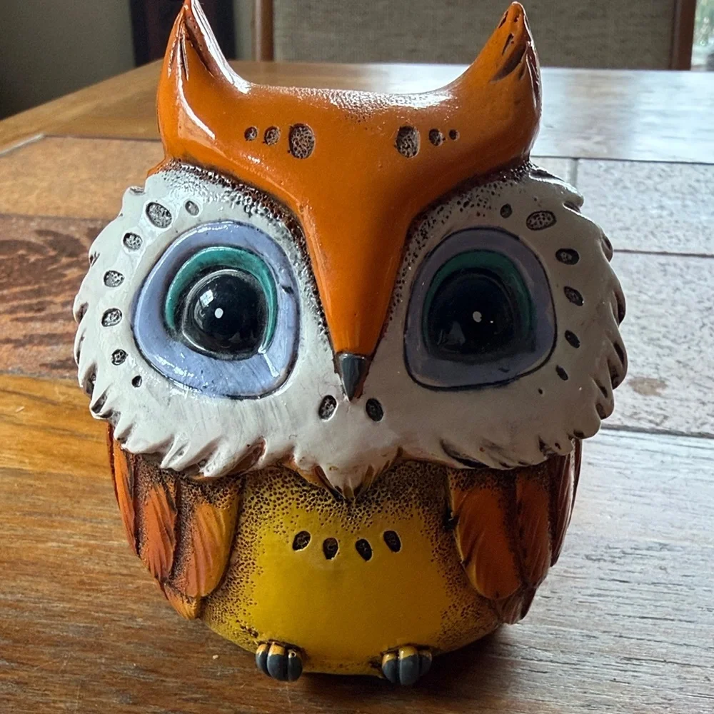 Charming Owl Bank